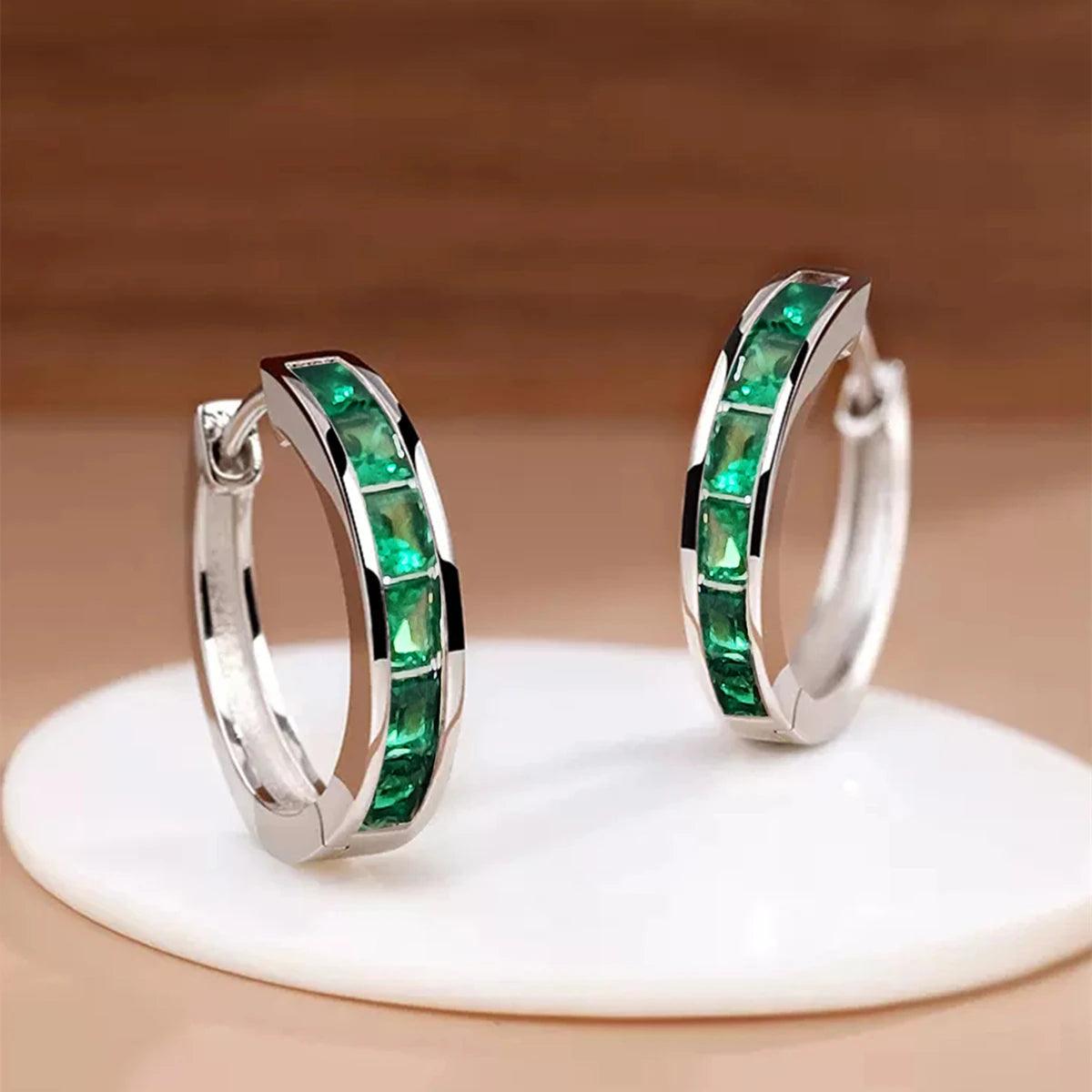 Brincos de Argola Clássicos com Zircônia Cúbica - Heraki Joias