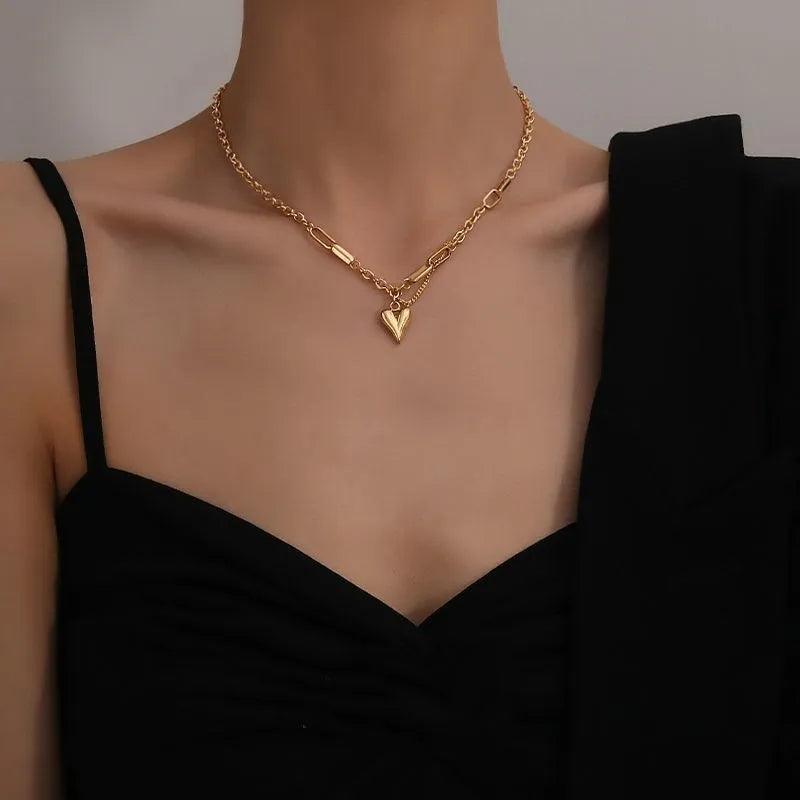 Colar de Coração em Aço Inoxidável 316L - Elegância Atemporal - Heraki Joias