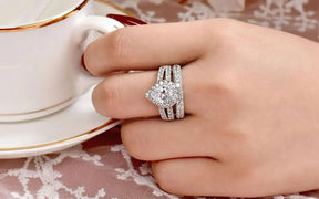 Anel de Noivado Vintage em Prata 925 com Zircão 4ct - Heraki Joias