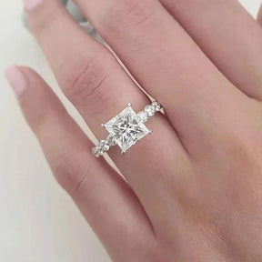 Anel de Luxo com Zircônia Cúbica - Heraki Joias