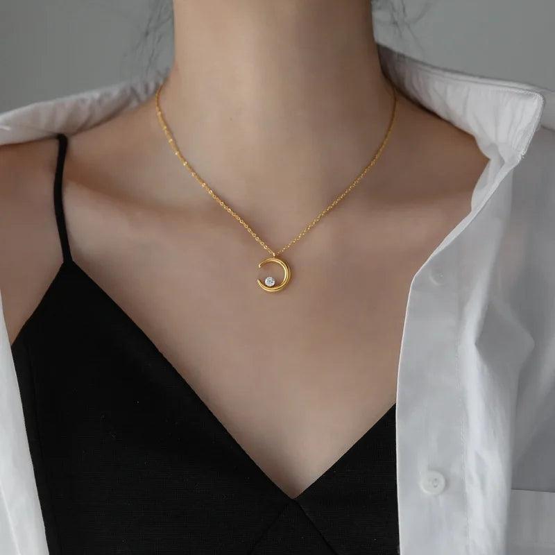 Colar Lua com Zircão em Aço Inoxidável 316L - Heraki Joias