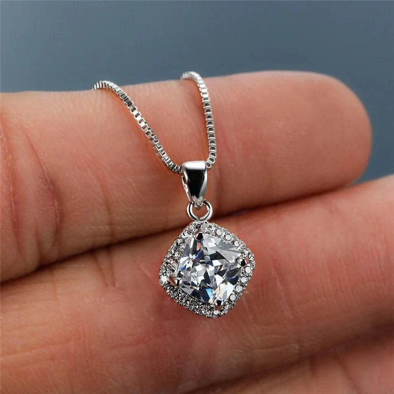 Colar Pingente Zircônia Cúbica - Elegância e Simplicidade - Heraki Joias